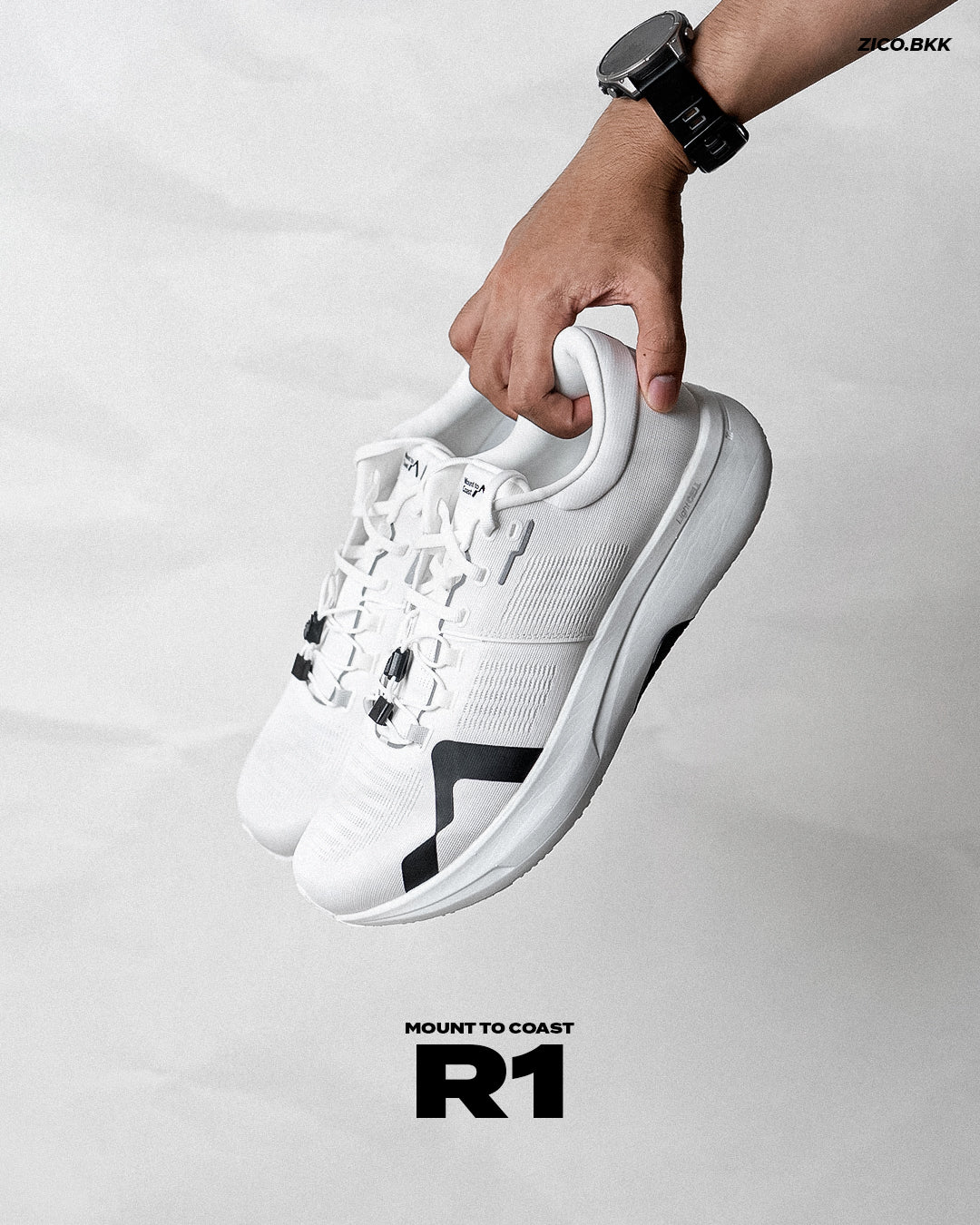 Mount to Coast R1 White Black รองเท้าวิ่งถนนระยะไกล สำหรับ Long Run และ Road Ultra