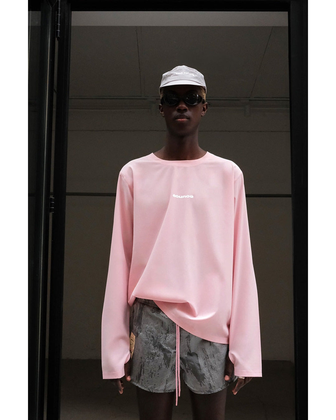 EOU AIRGRID LS001 Pink - front editorial view