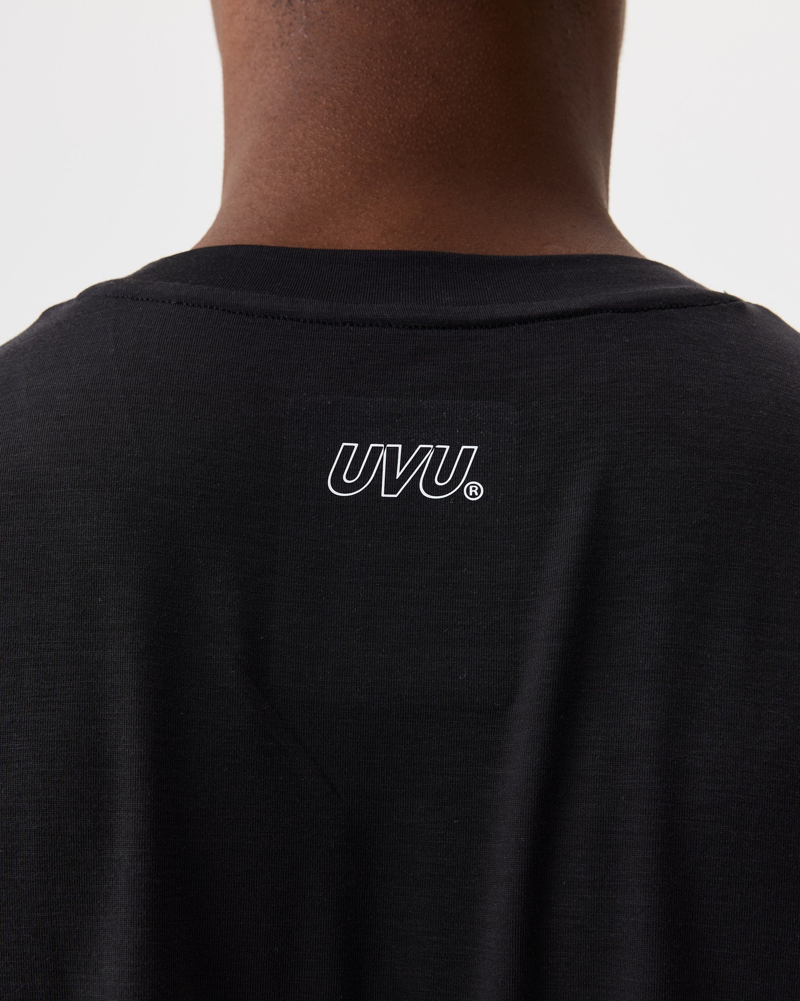 UVU Performance Cut-Off Black fit