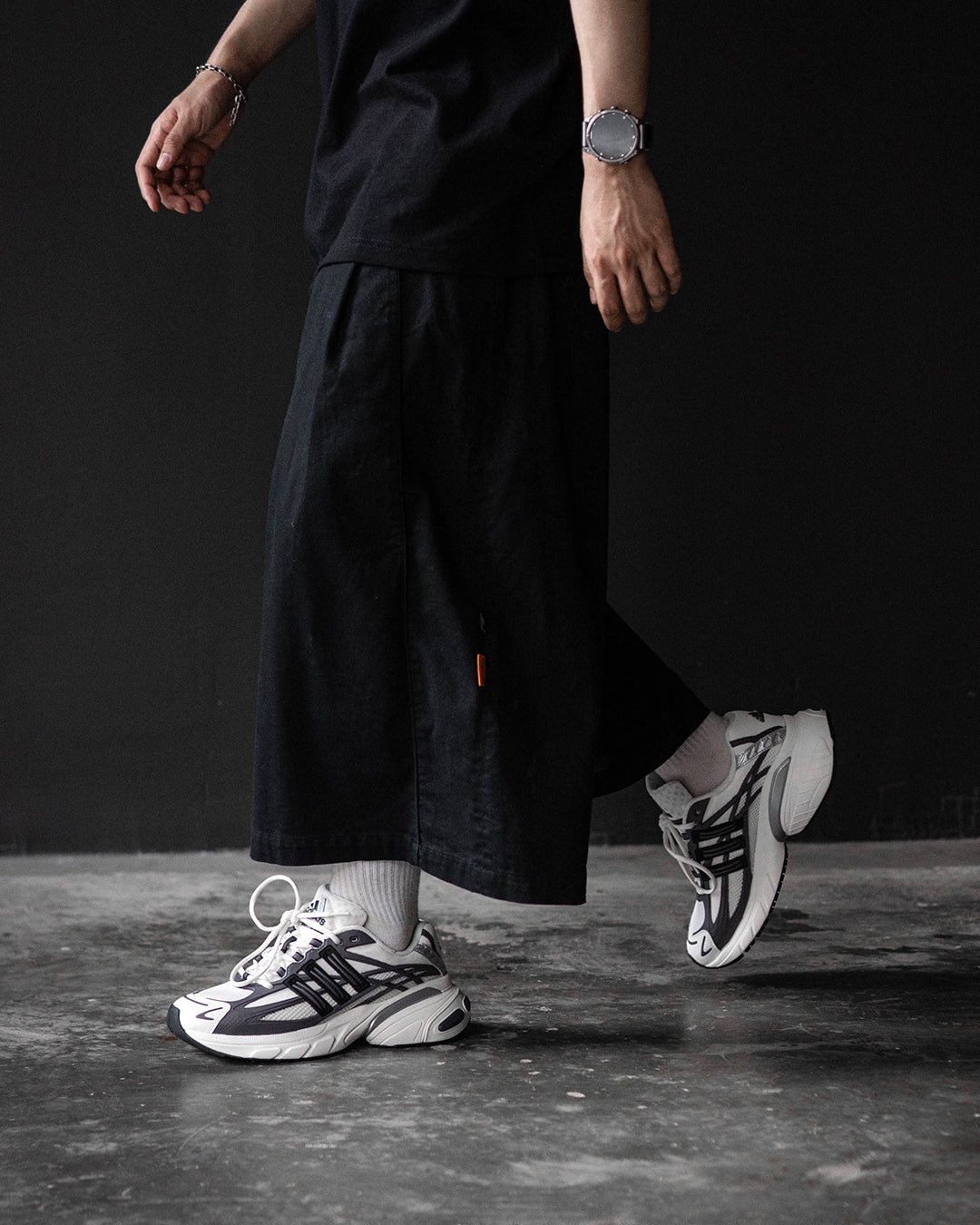Adidas ADISTAR XLG 2.0 - Grey Strata / Core Black / Off White (KJ7895)