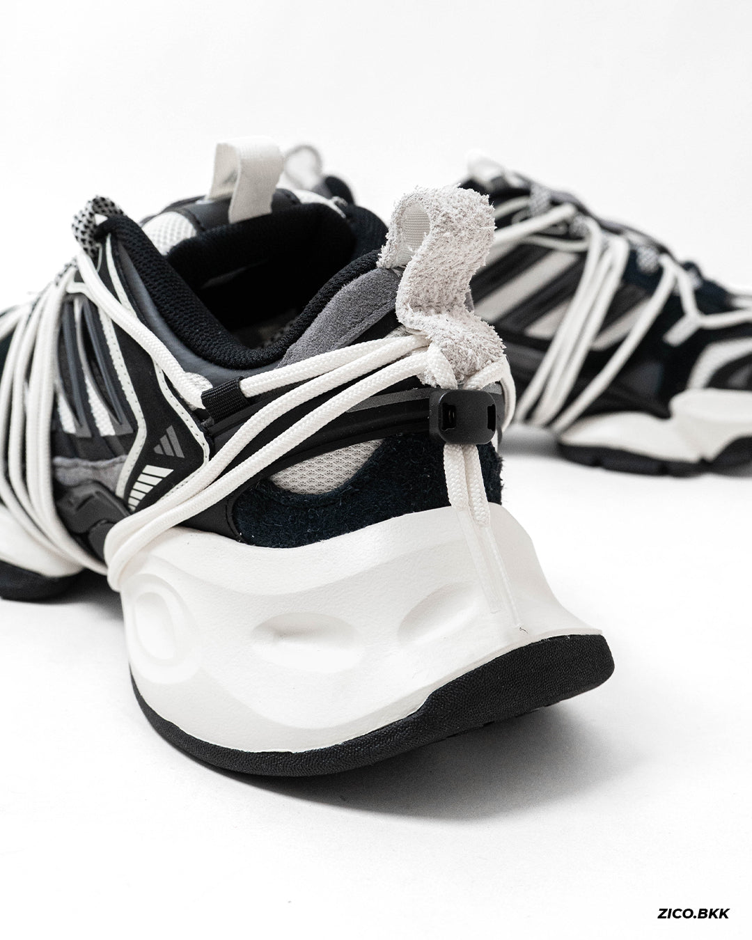 Adidas XLG Runner Deluxe 2.0 [KZ7200]