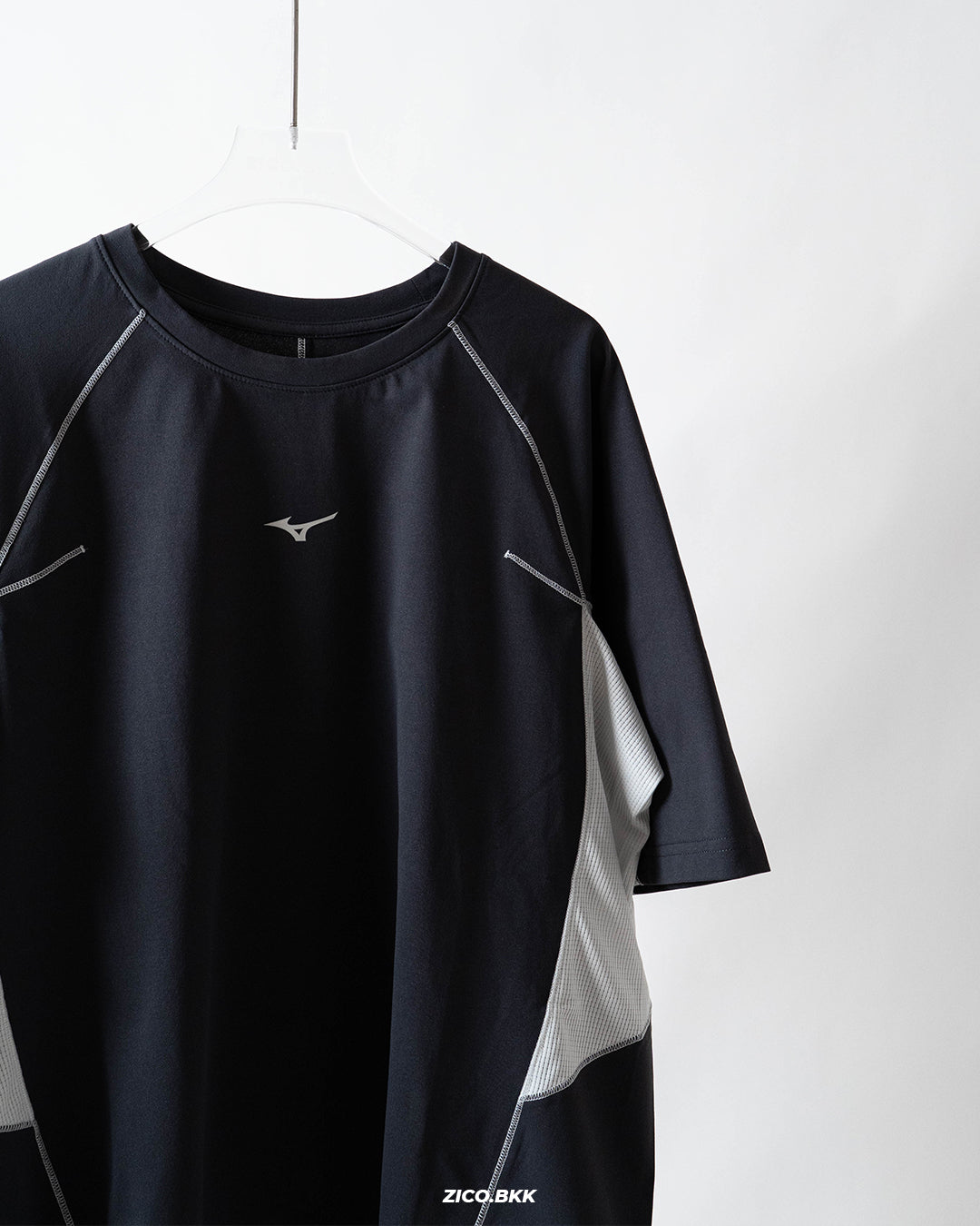 Mizuno Logo Tee 2026 (K2CA63E2) - Mizuno T-Shirt | ZICO.BKK
