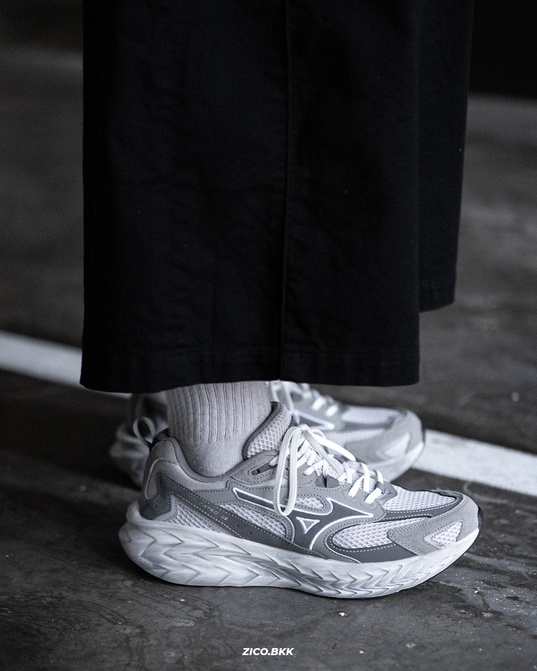 Mizuno Astro LS (Gray)