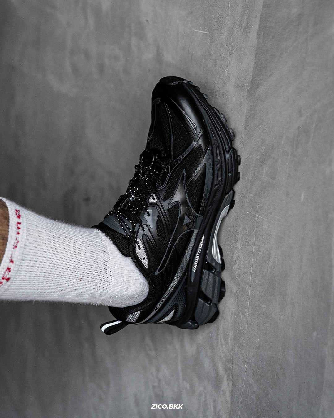 Mizuno Halo Mix TL (All Black) - Mizuno Sneakers | ZICO.BKK