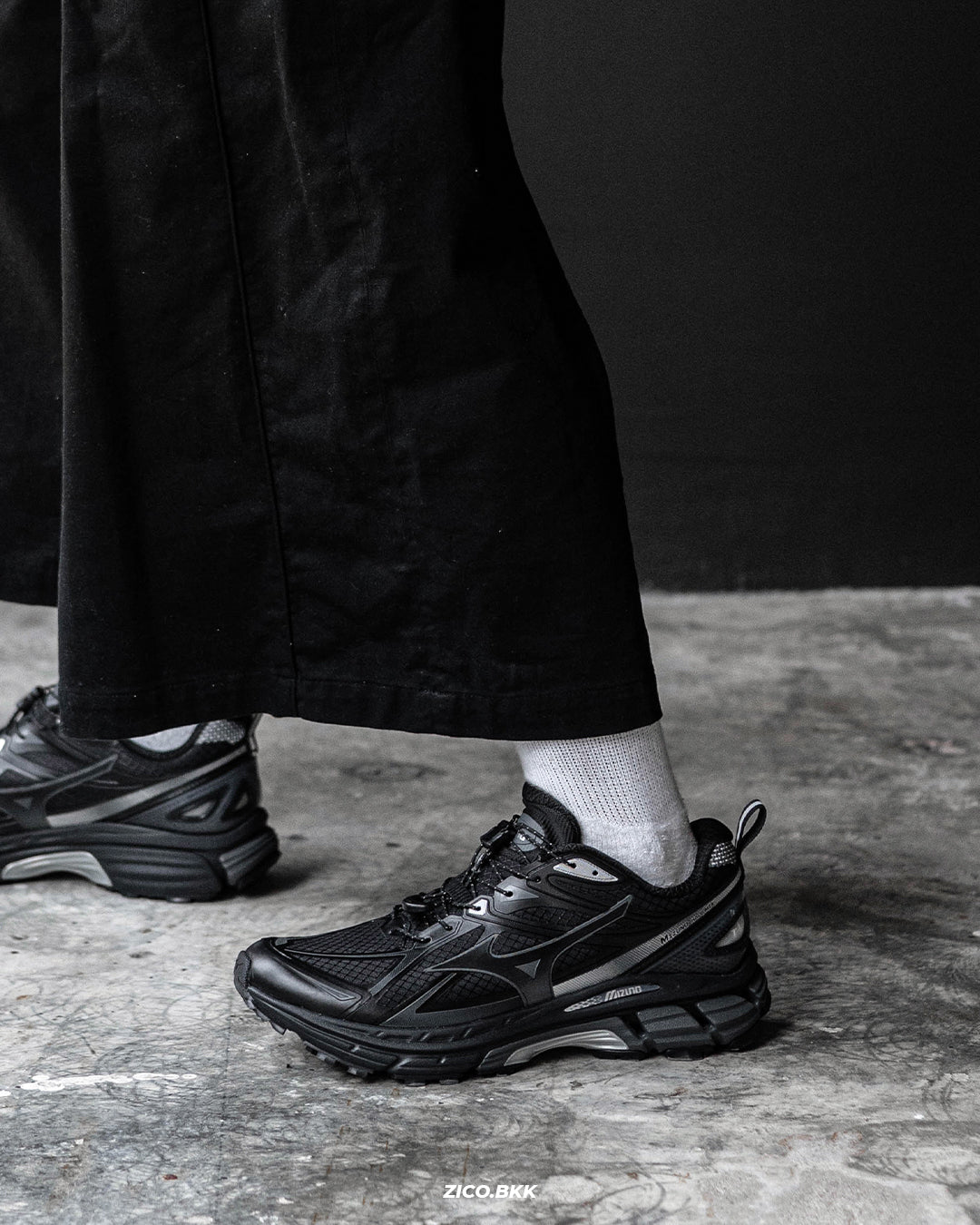 Mizuno Halo Mix TL (All Black) - Mizuno Sneakers | ZICO.BKK