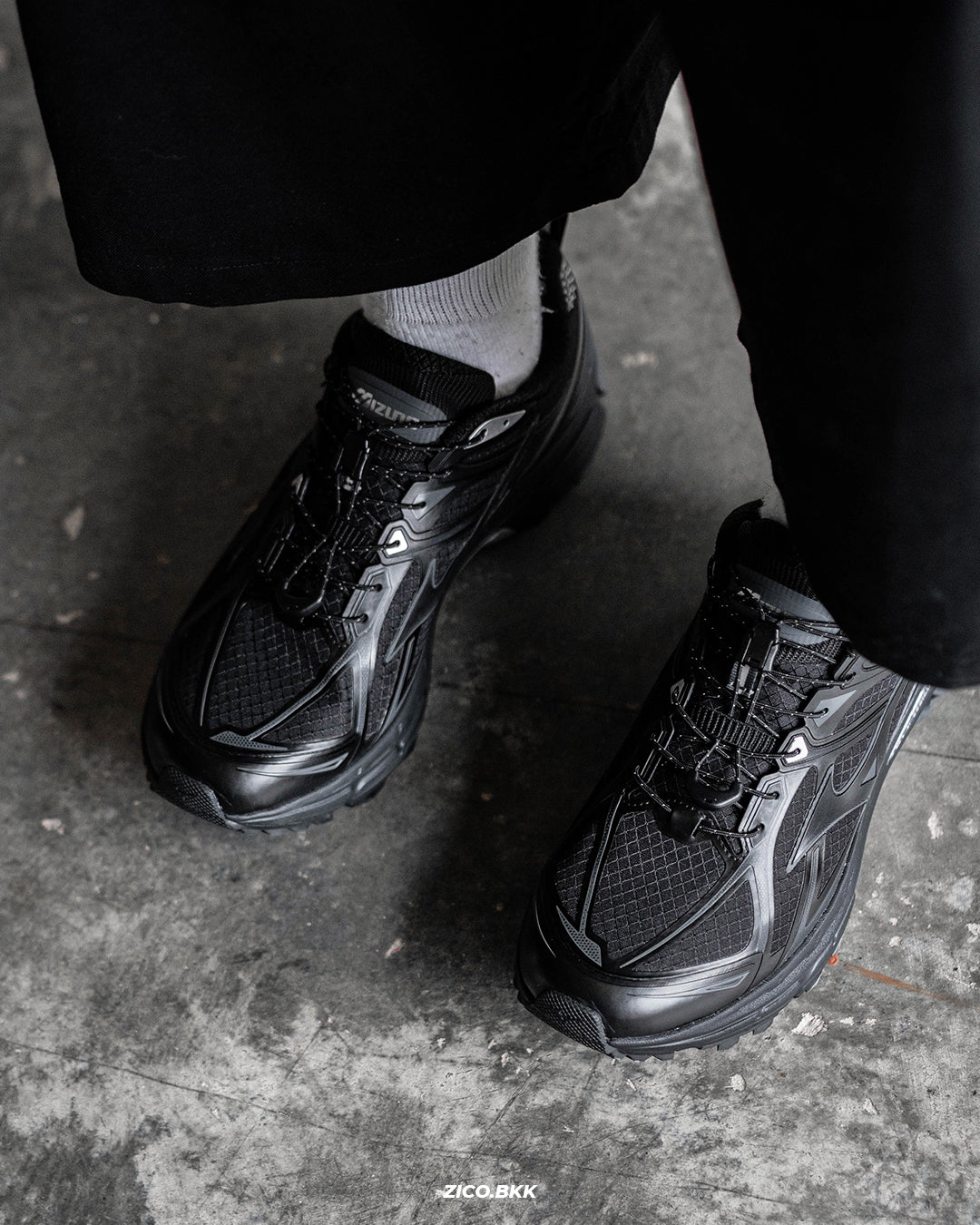 Mizuno Halo Mix TL (All Black) - Mizuno Sneakers | ZICO.BKK