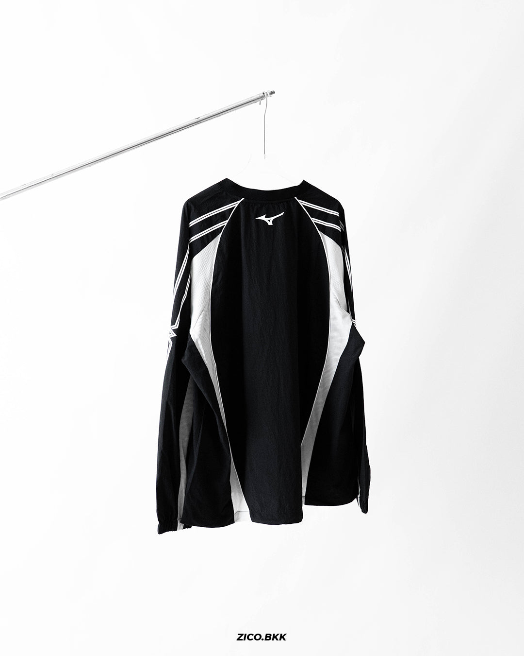 Mizuno Retro Football Long Sleeve Jersey 2026