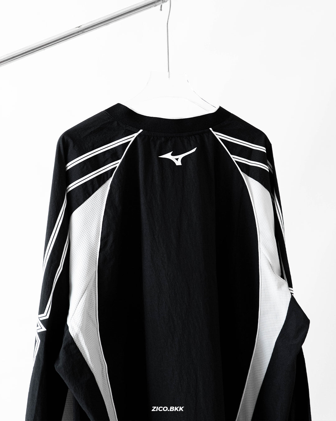 Mizuno Retro Football Long Sleeve Jersey 2026