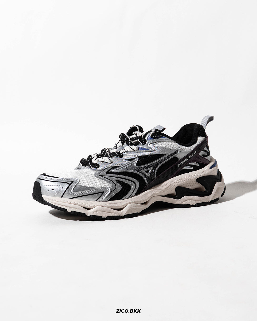 Mizuno XLG 2K - Silver - Adidas Sneakers | ZICO.BKK