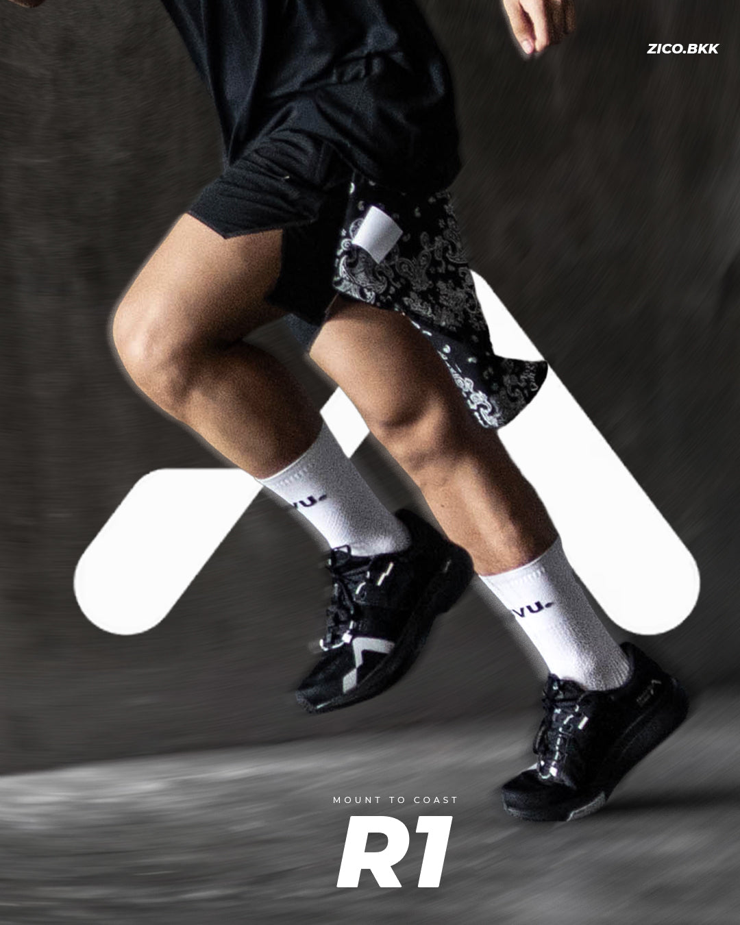 Mount to Coast R1 - Black - Mount to Coast Running Shoes | ZICO.BKK