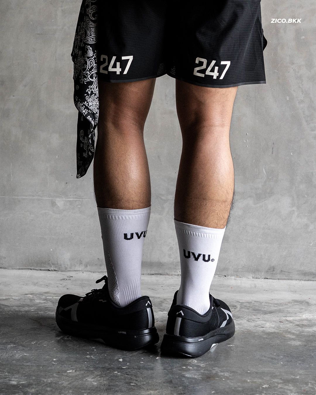 Mount to Coast R1 - Black - Mount to Coast Running Shoes | ZICO.BKK