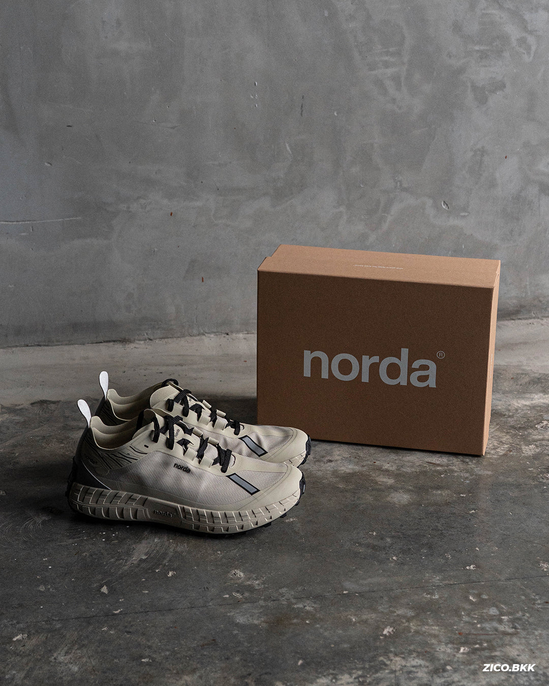 Norda 001A Men's - Almond