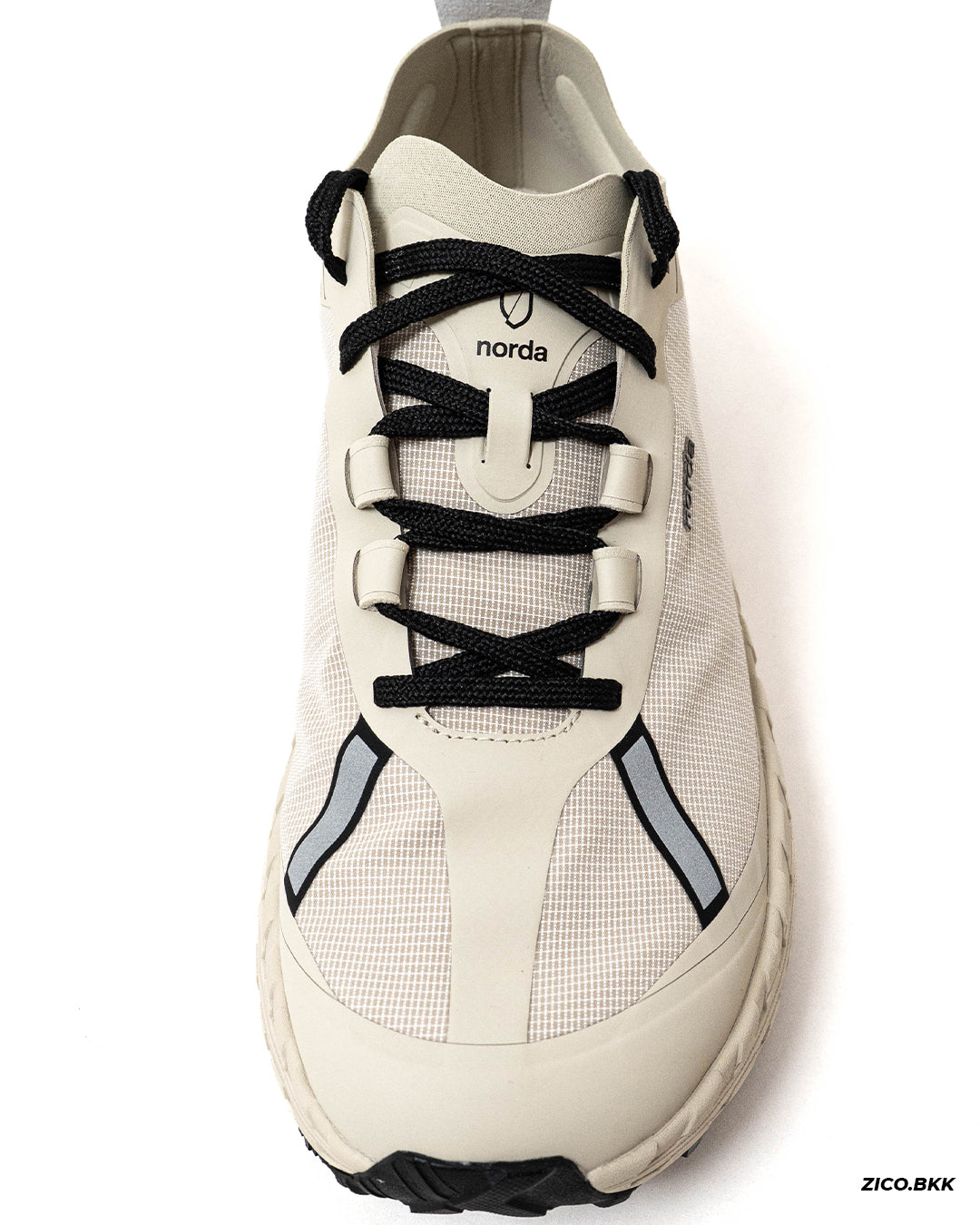 Norda 001A Women's - Almond