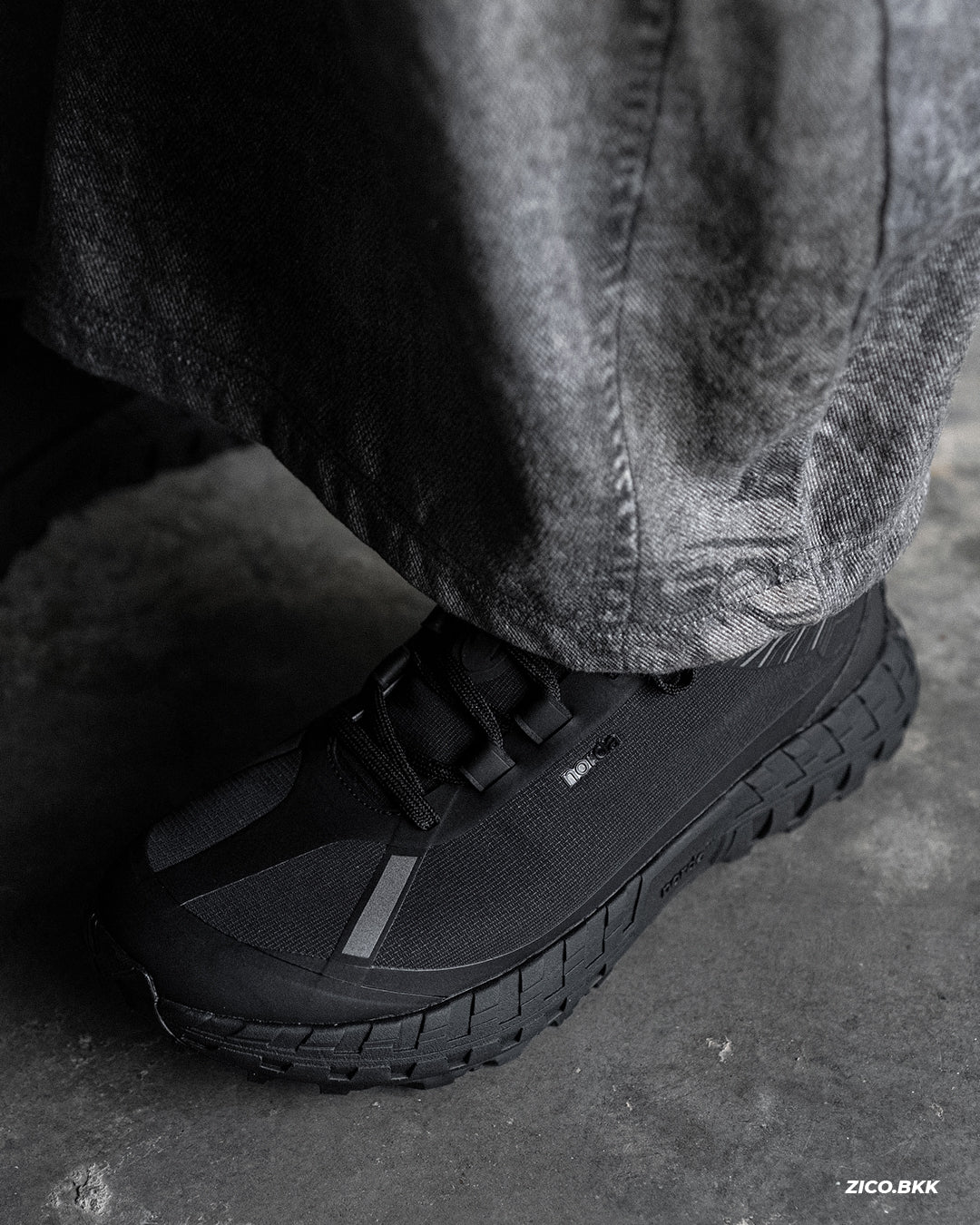 Norda 001A Men's - Stealth Black