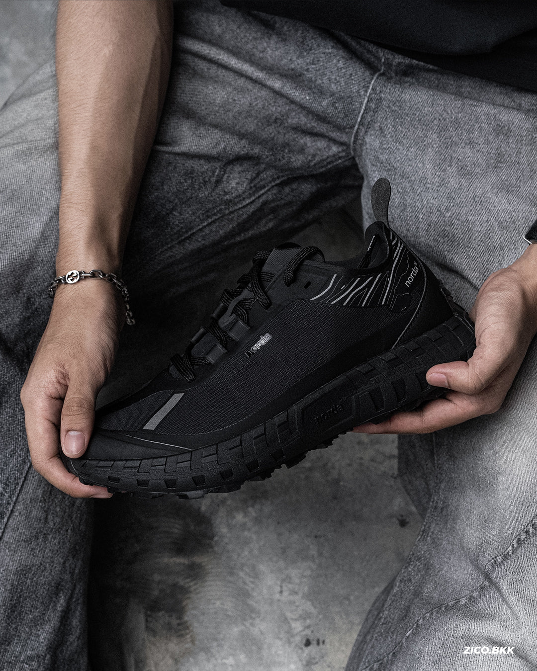 Norda 001A Men's - Stealth Black