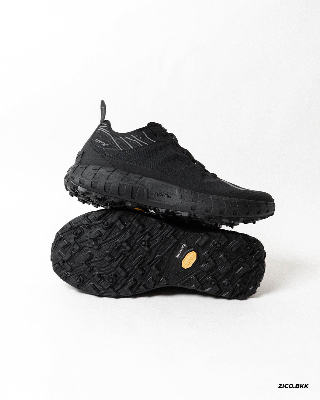 Norda 001A Men's - Stealth Black