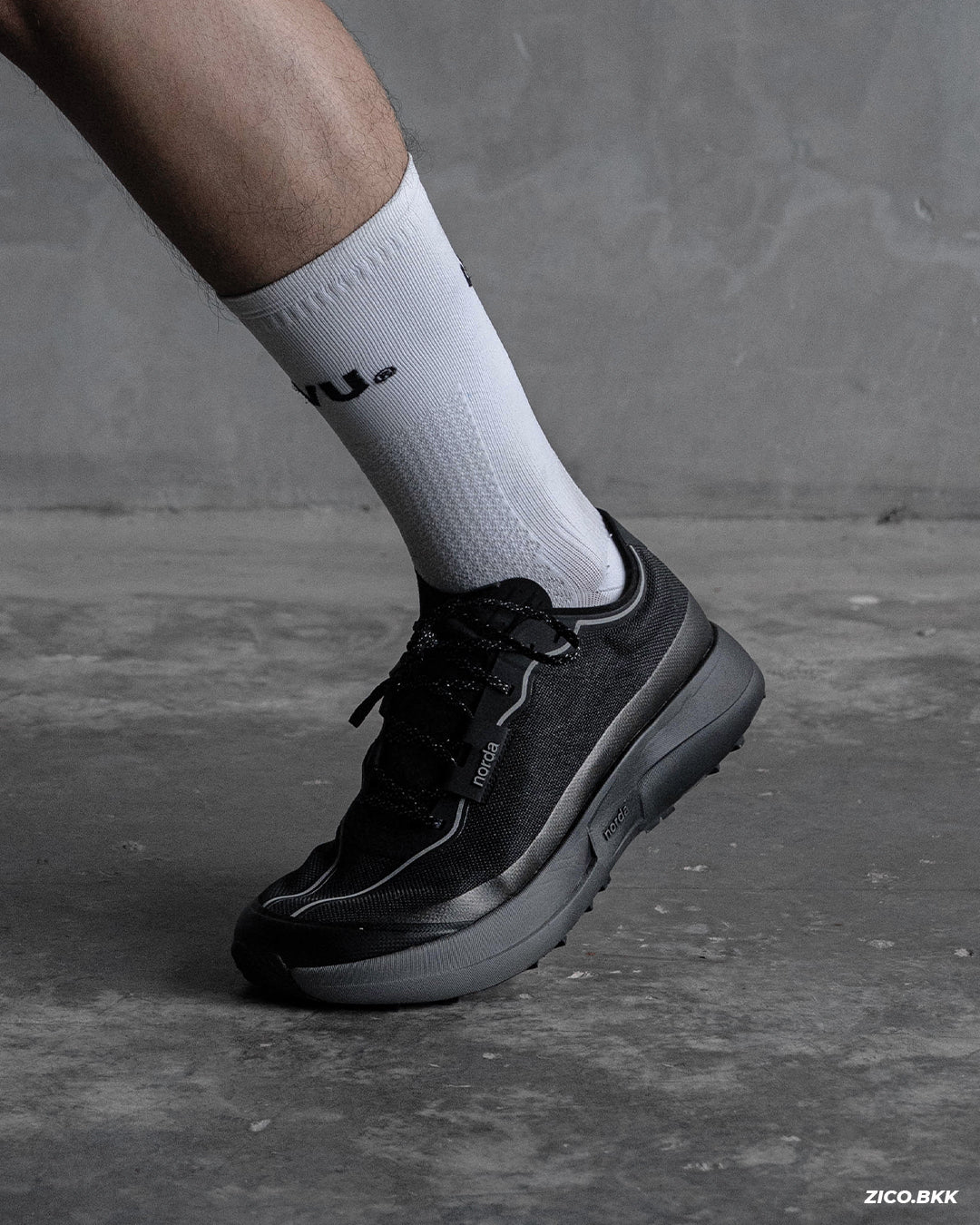 Norda 005 Men's - Stealth Black
