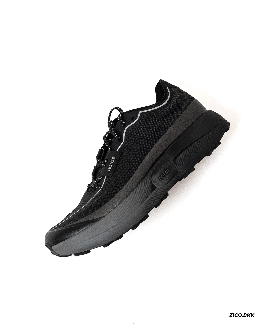 Norda 005 Men's - Stealth Black