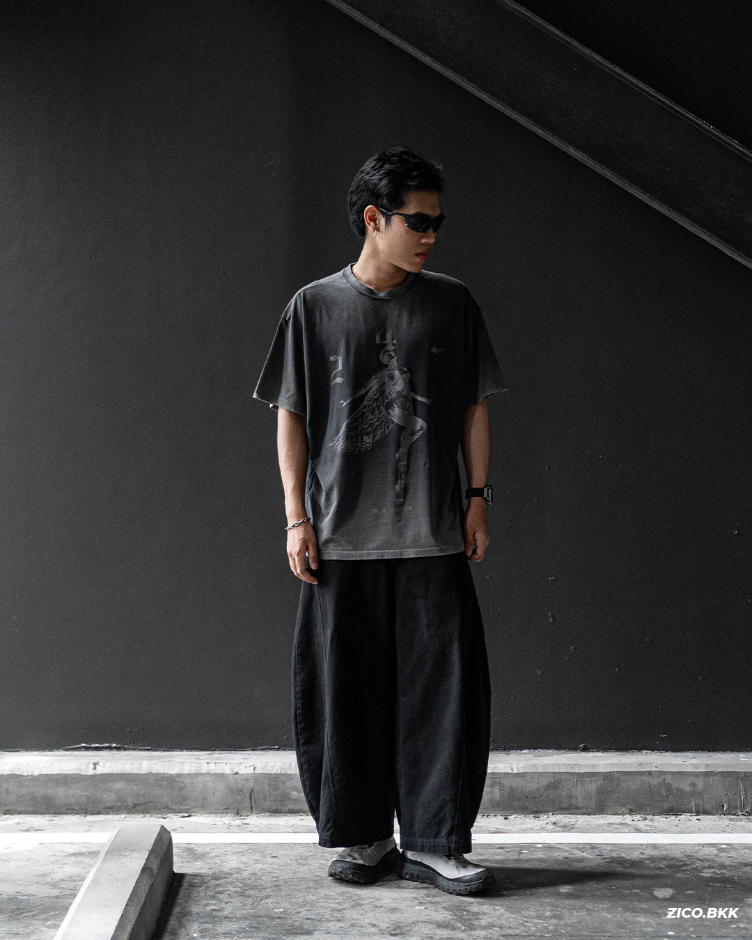 Represent 247 Fallen Angel Graphic T-Shirt - Vintage Black