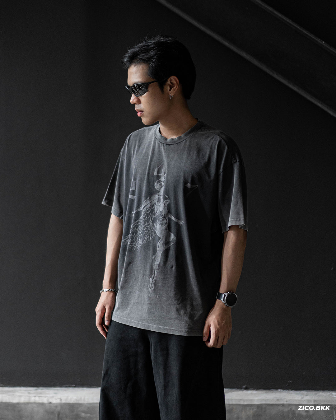 Represent 247 Fallen Angel Graphic T-Shirt - Vintage Black