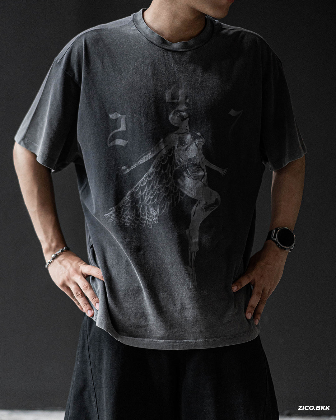 Represent 247 Fallen Angel Graphic T-Shirt - Vintage Black