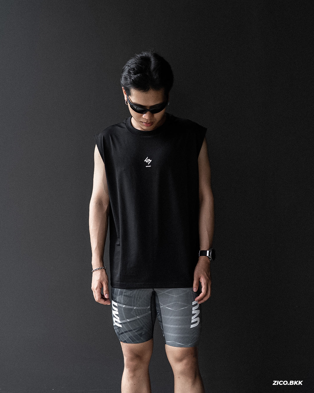 Represent 247 Oversized Tank