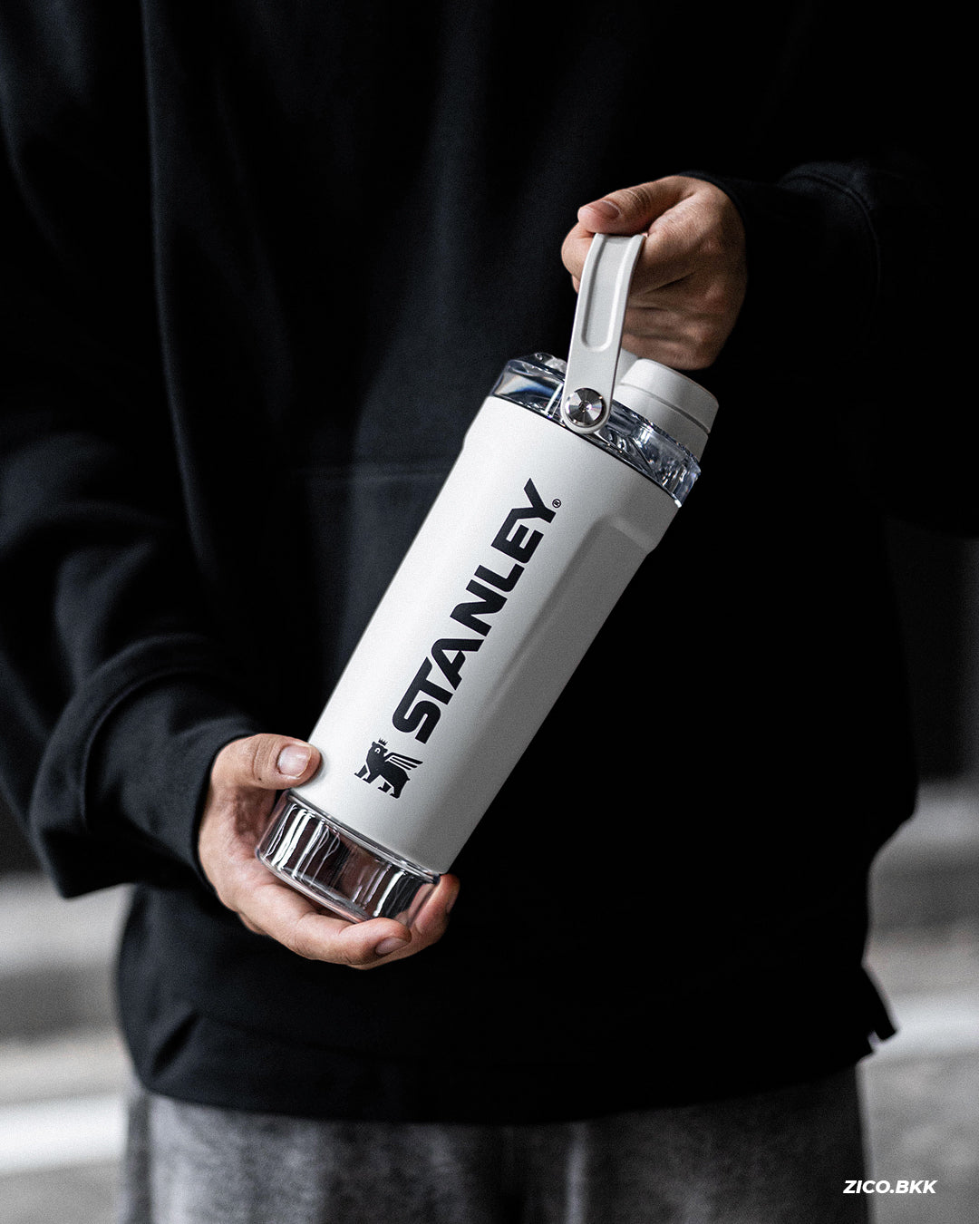 Stanley The Vitalize Shaker Bottle 20oz