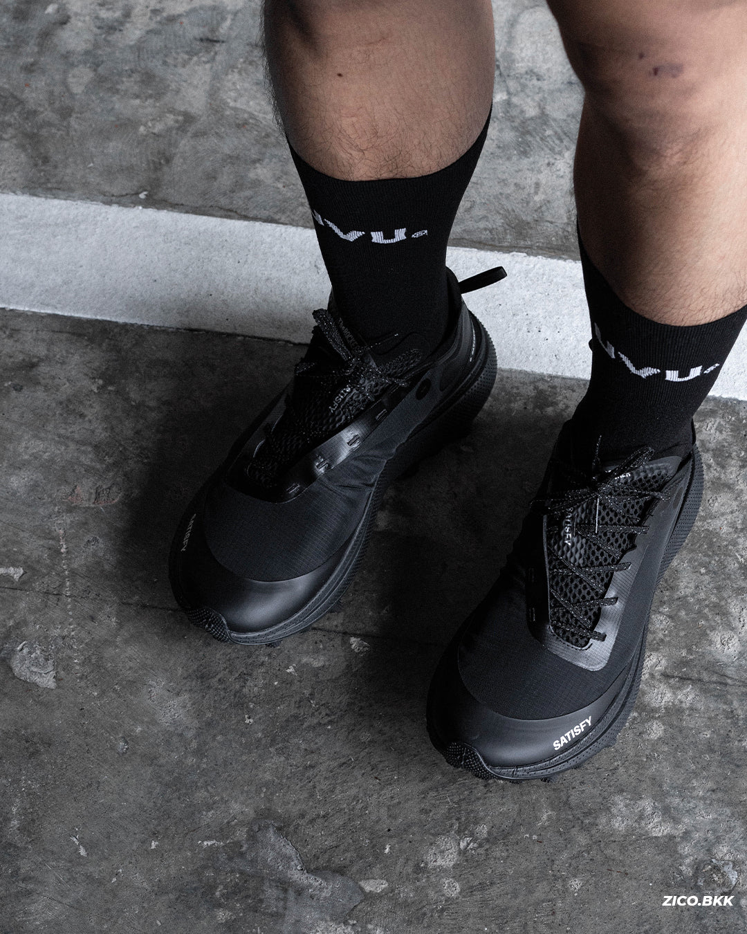 Satisfy TheROCKER™ - Jet Black