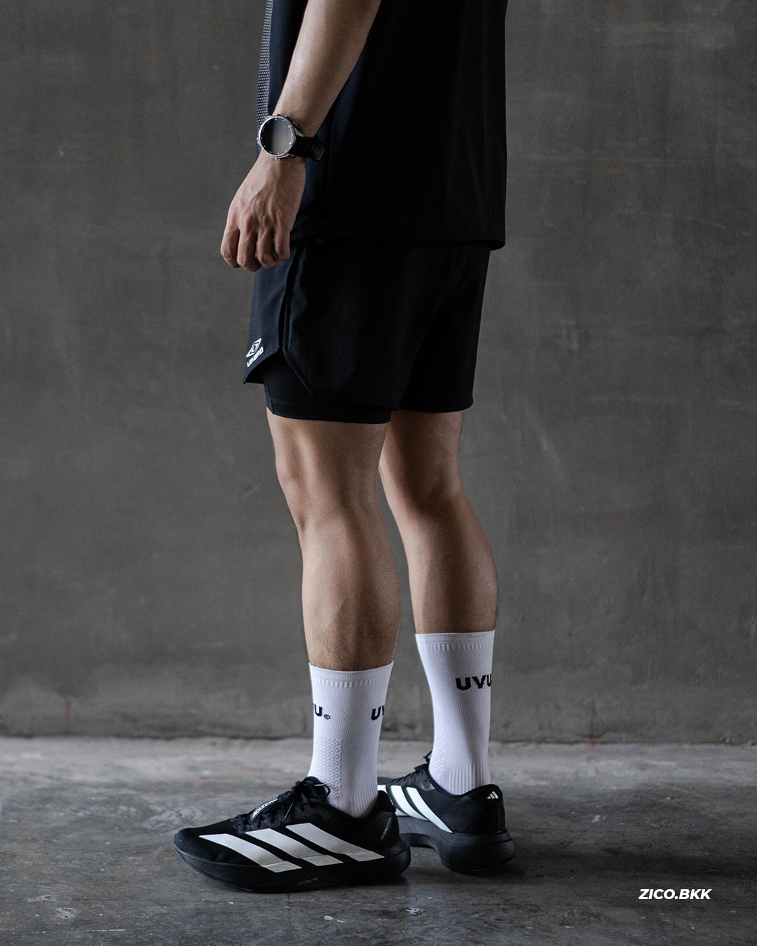 Umbro Slow Kick Lightweight Leggings 2-in-1 (2IN1) Knee-length Shorts