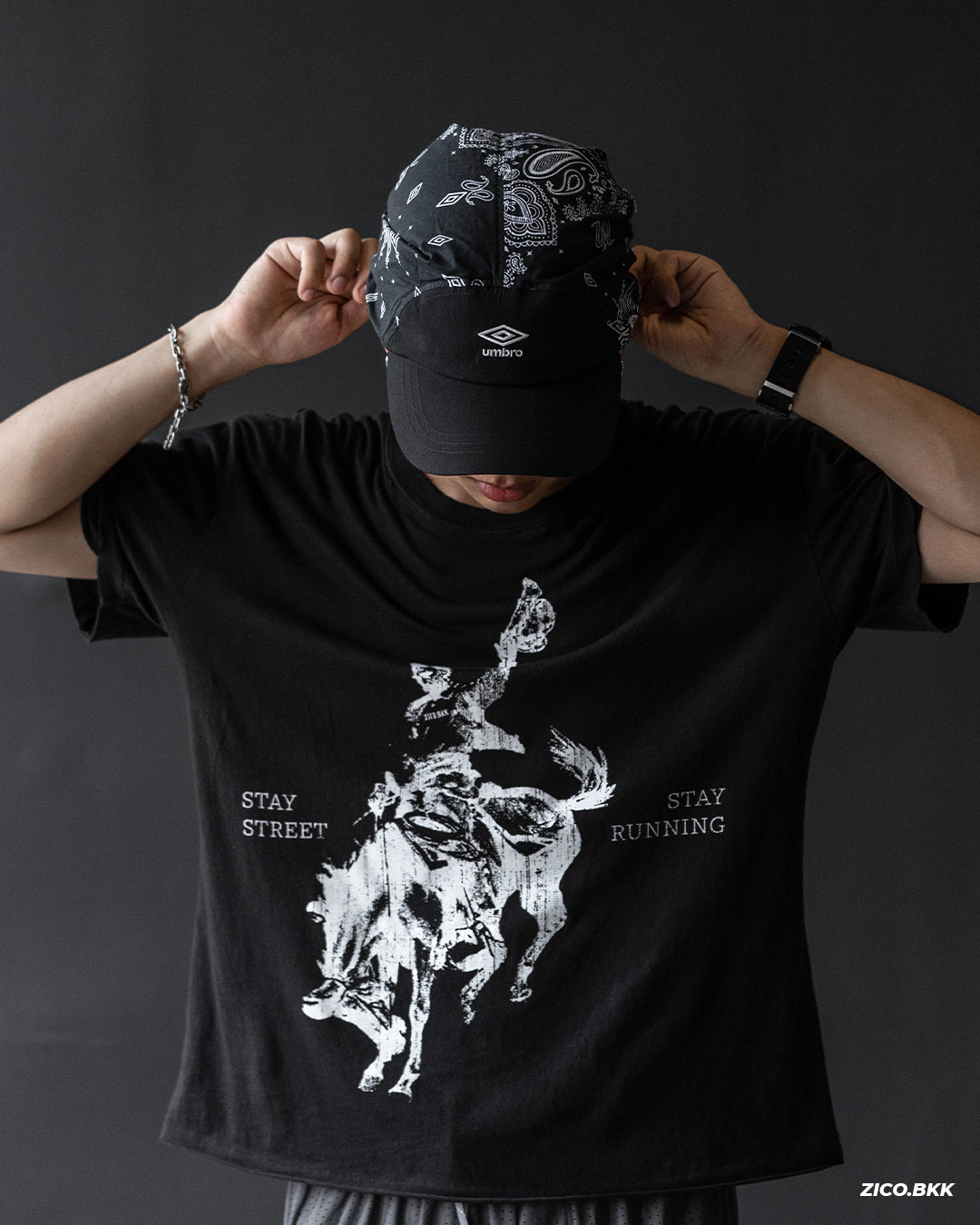 Umbro Pattern Scarf Sun Cap - Black