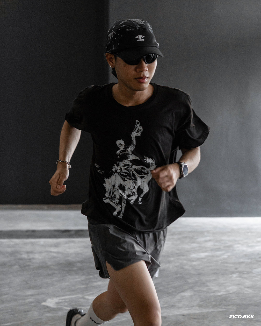 Umbro Pattern Scarf Sun Cap - Black