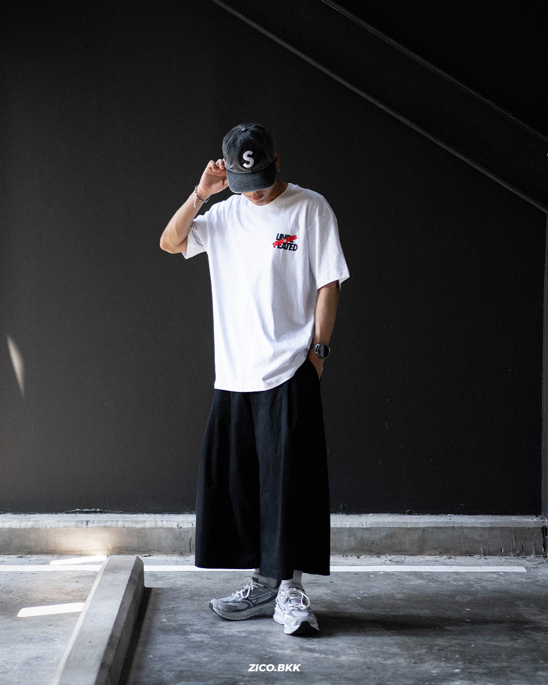 Undefeated Icon Pattern Tee (SS26) - Undefeated T-Shirt | ZICO.BKK