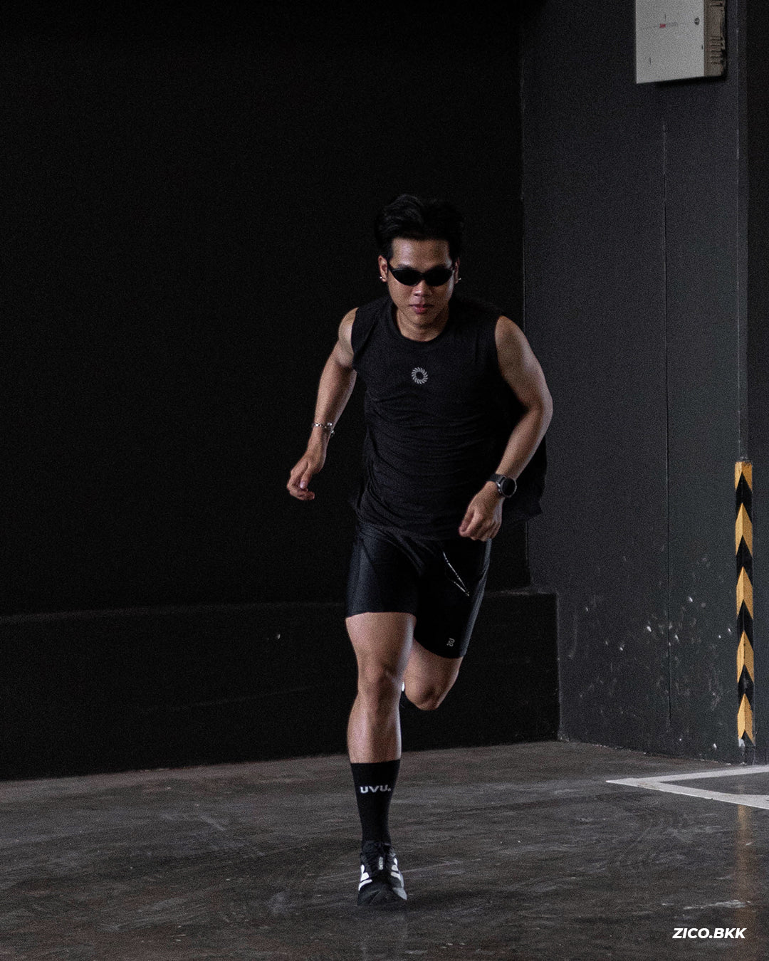 UVU Performance Cut-Off - Black