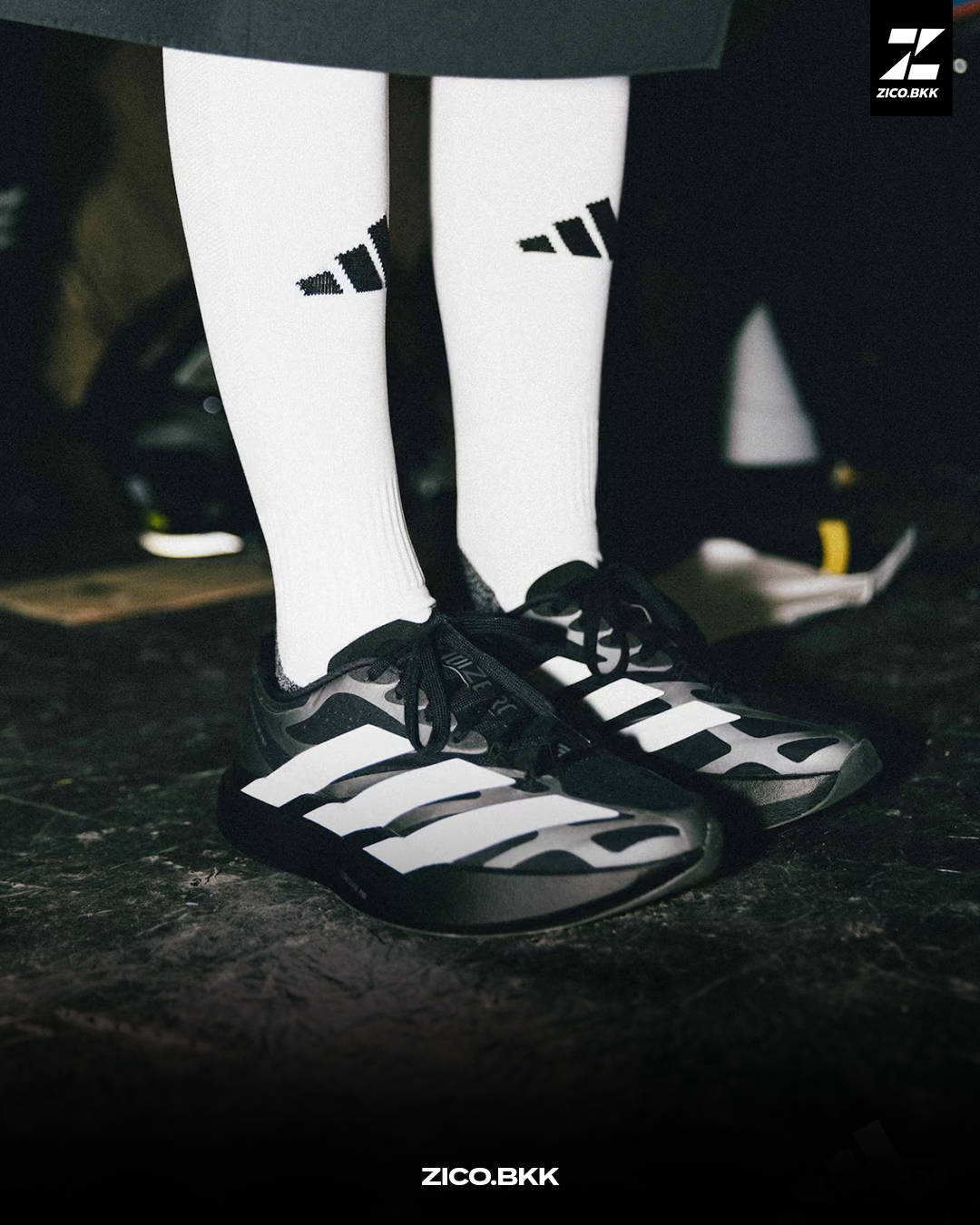 Adidas Adizero Evo SL Exo KI4764 black and white comparison