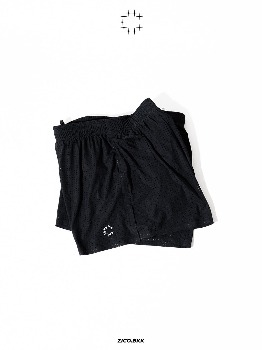 Currently Running M2 Pro 3 inch Unisex Split Shorts in Black - detail 8 | ZICO.BKK
