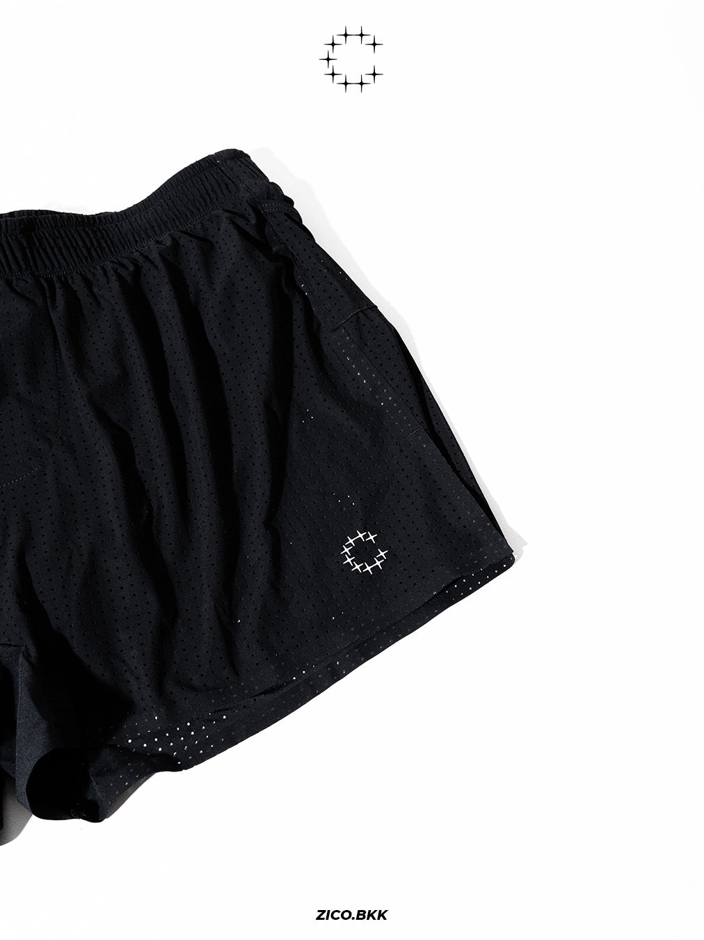 Currently Running M2 Pro 3 inch Unisex Split Shorts in Black - detail 9 | ZICO.BKK