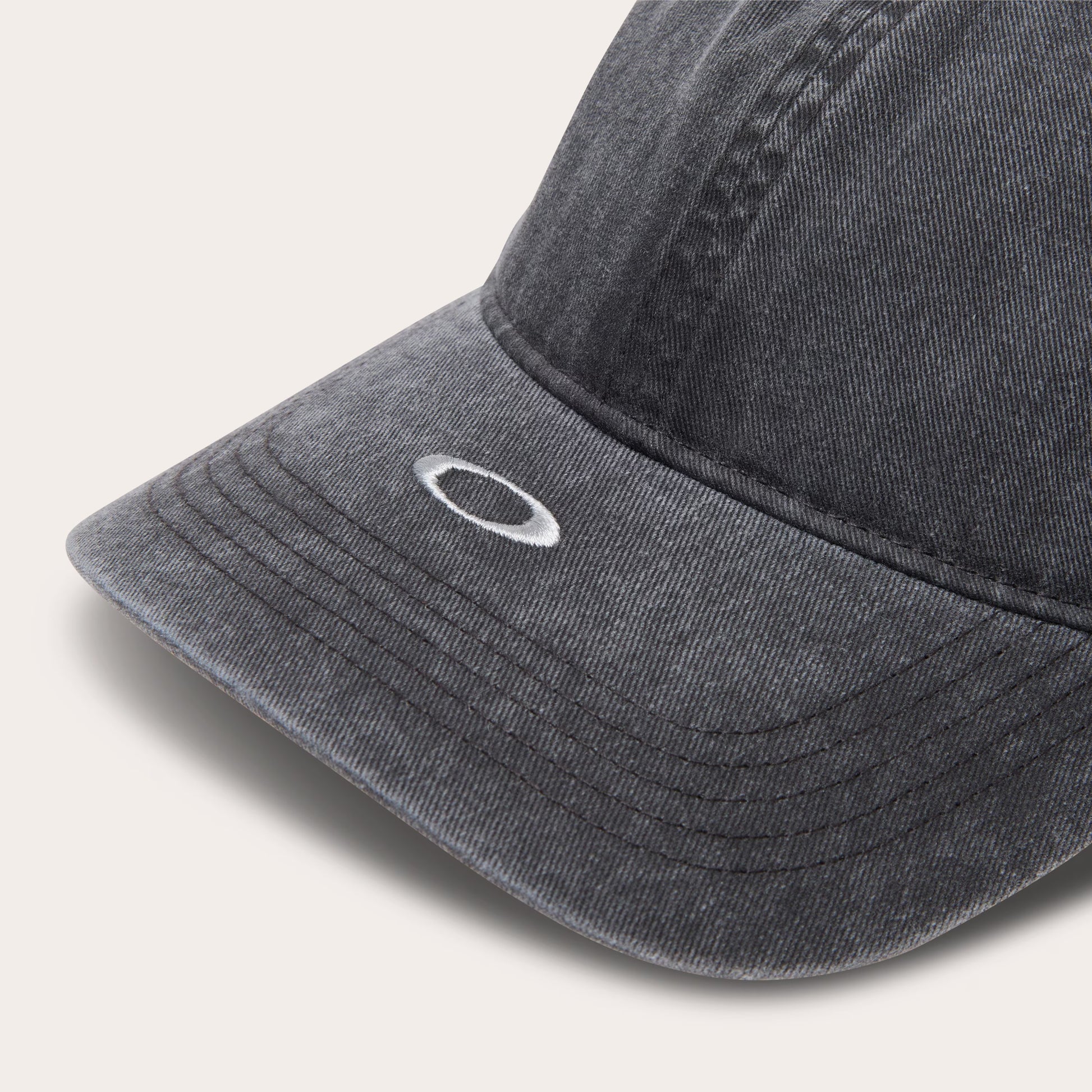 Oakley Essential Brim Logo Cap 26.0 - Pitch Black detail view