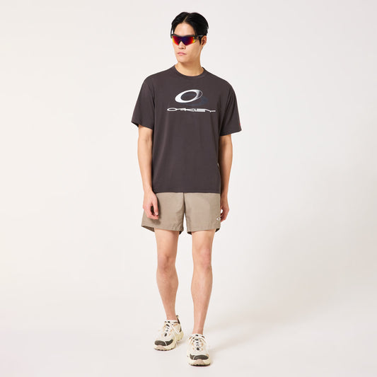 Oakley New Retro Tee Stretch 3.0 - Ceramic White lifestyle view