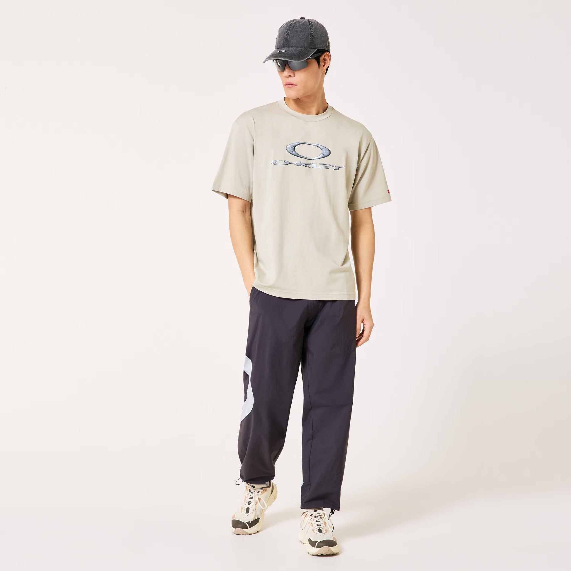 Oakley New Retro Tee X-Metal 3.0 - Desert Sand lifestyle detail