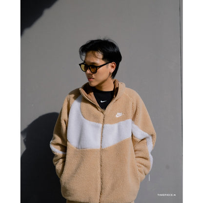 Nike Big Swoosh Reversible Boa Jacket (BQ6546)