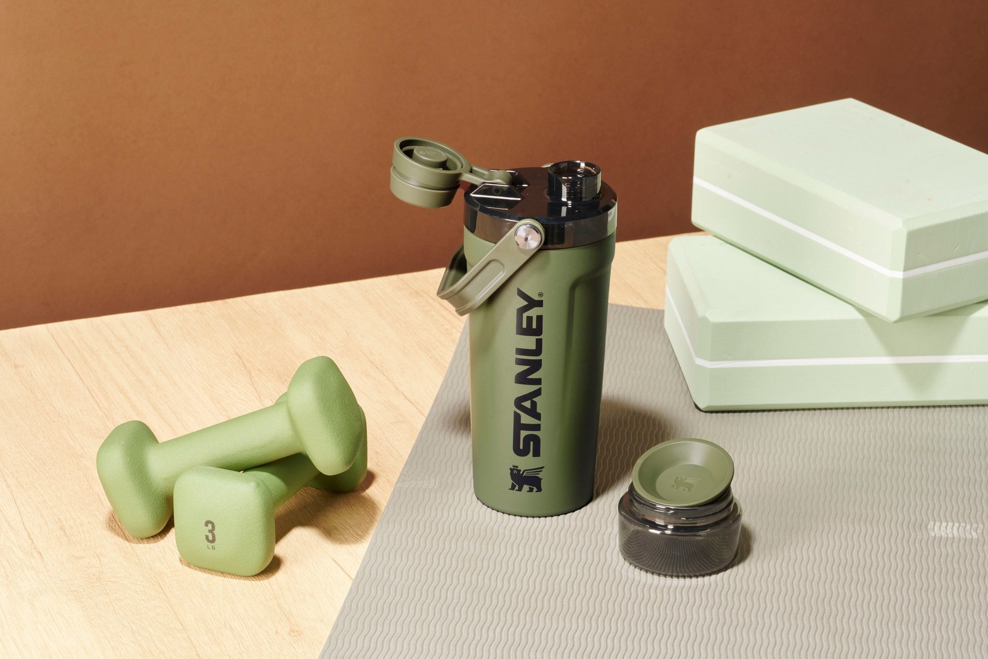 Stanley The Vitalize Shaker Bottle Sage Grey lifestyle training setup