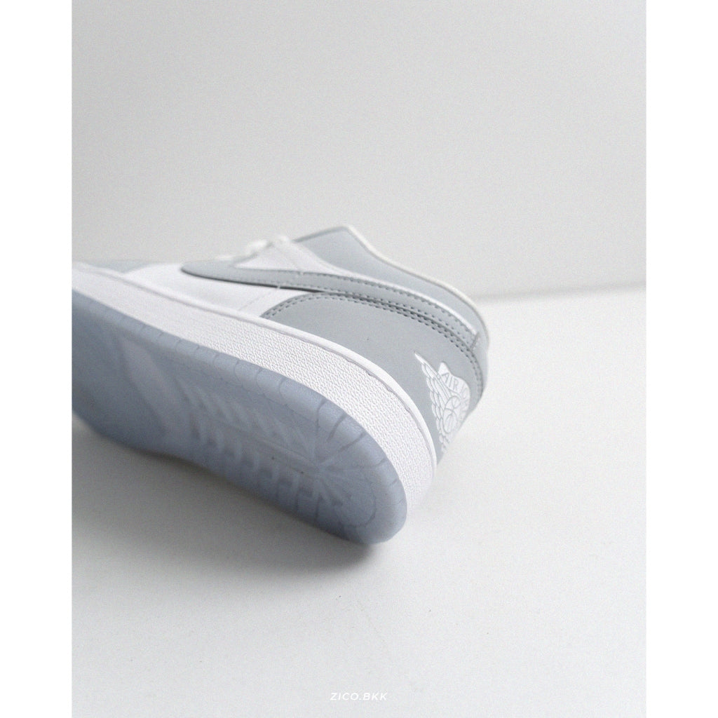Air Jordan 1 Low White Wolf Grey (W) (DC0774) – Shopee image 8
