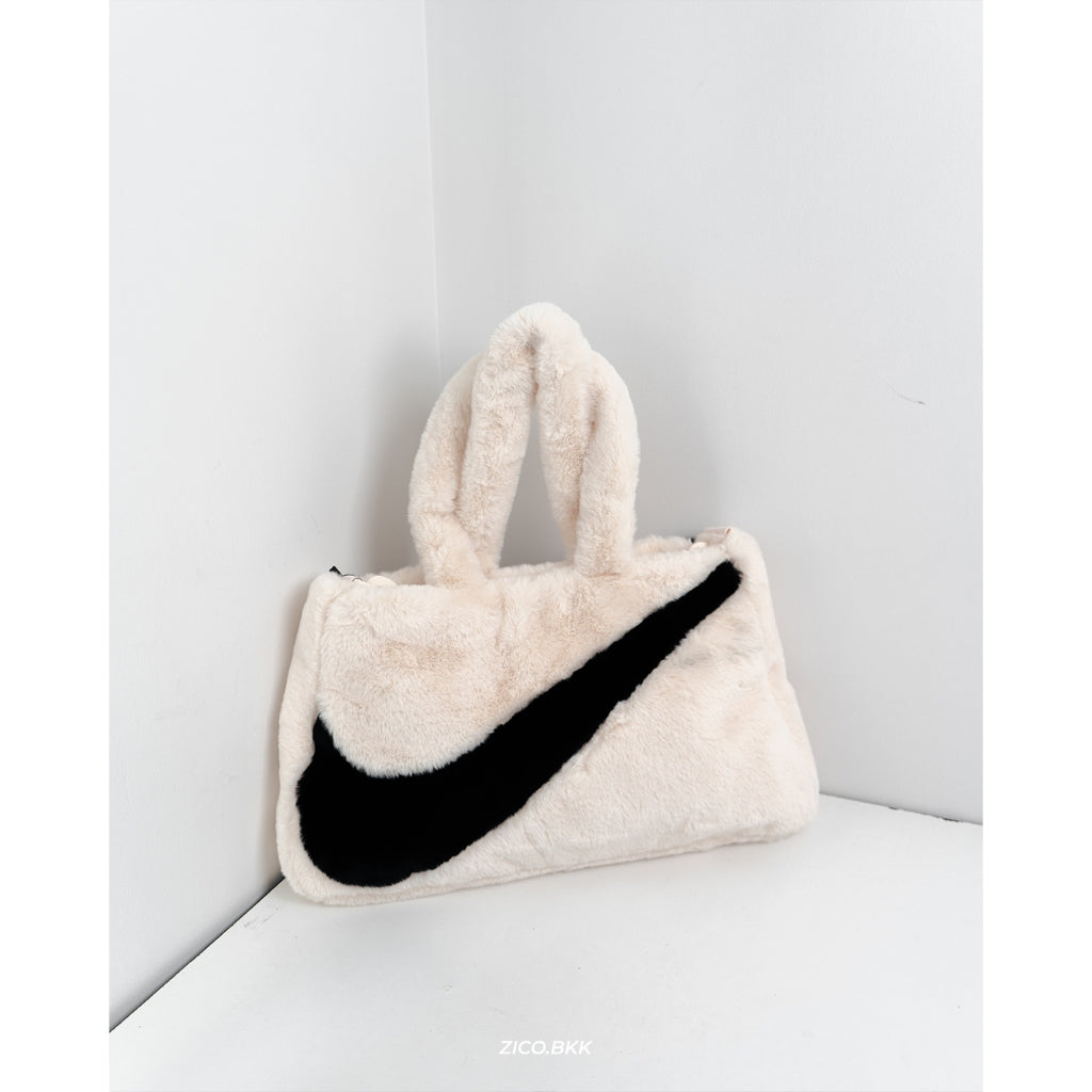 Nike W NSW Faux Fur Tote Bag (DQ5804, FB3050)