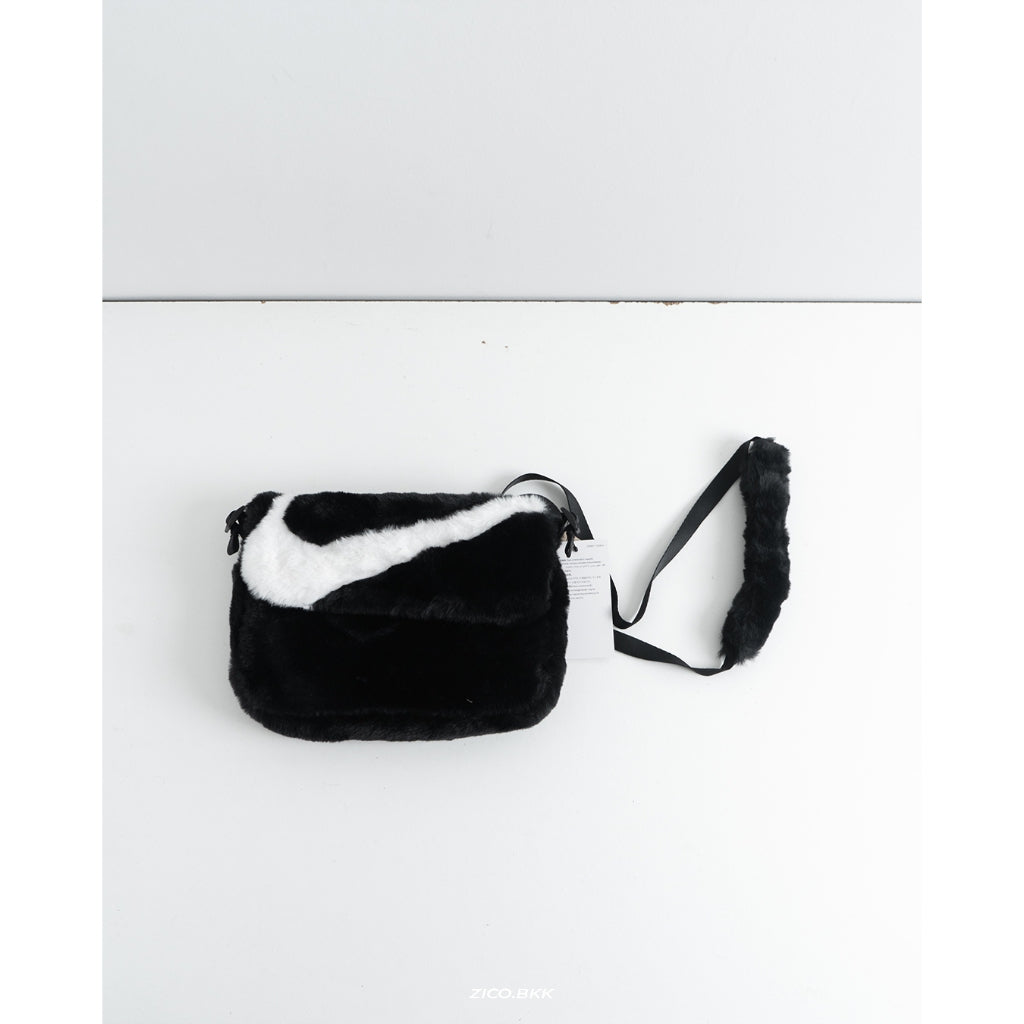 Nike Sportswear Futura 365 Faux Fur Crossbody Bag (FB3048)