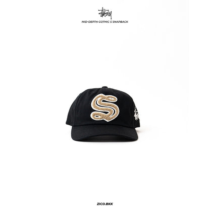 Stussy Mid-Depth Gothic S Snapback Cap
