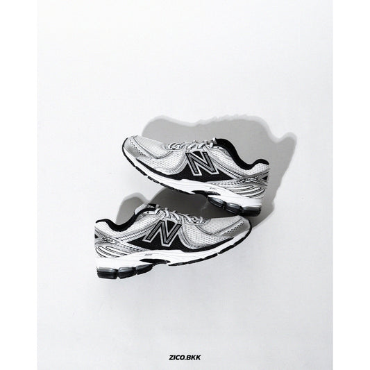 New Balance 860V2 "Black White Silver" (ML860XD) - New Balance Sneakers | ZICO.BKK