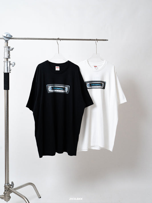 Supreme Receiver Tee (SS25) (SUPOPERATIONDOOMTEE) — ภาพสินค้า 2