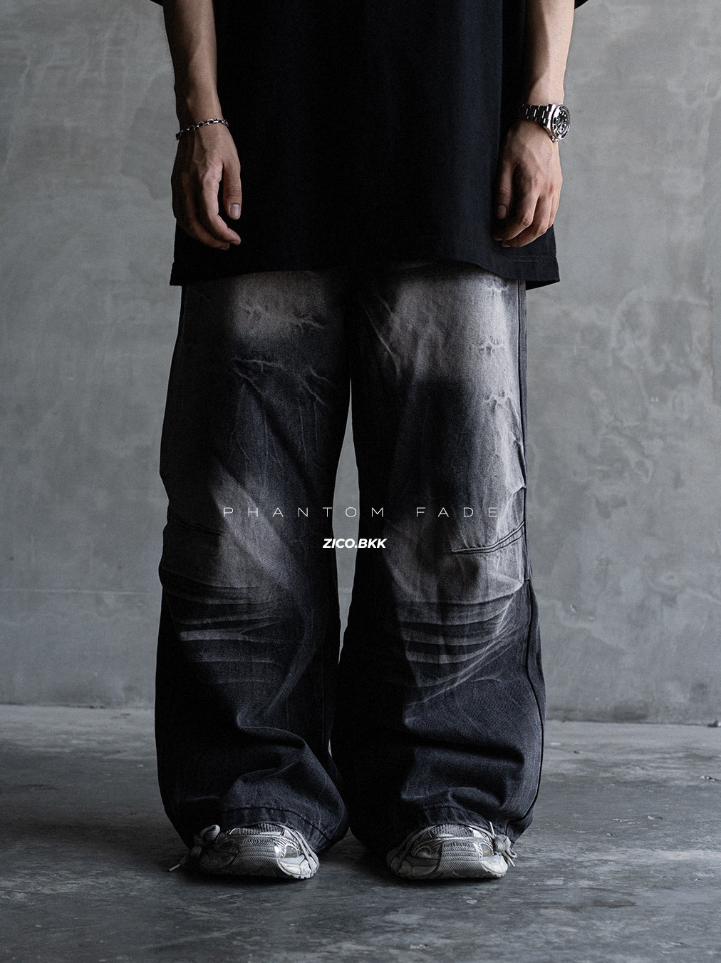 ZICO.BKK Phantom Fade Super Baggy Jeans — ภาพสินค้า 1