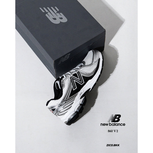 New Balance 860V2 "Black White Silver" (ML860XD) - New Balance Sneakers | ZICO.BKK