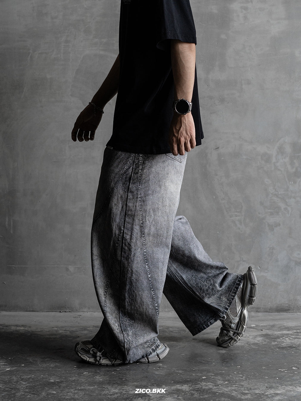 ZICO.BKK Super Baggy Jeans – Aged Charcoal — รูปสินค้าจากร้าน Shopee 5